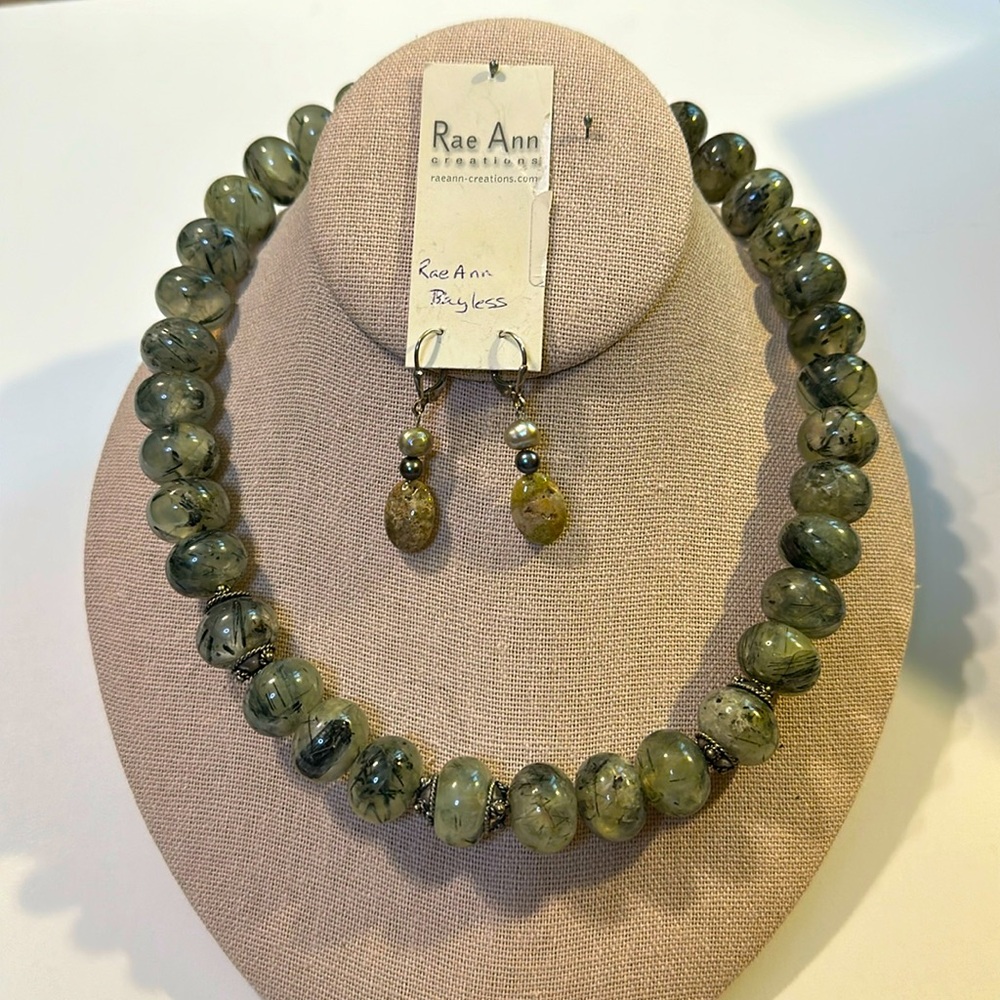 Gorgeous Agate Necklace and Garnet and Pearl Earrings by Rae Ann Creations
